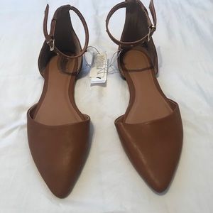 Tan flats